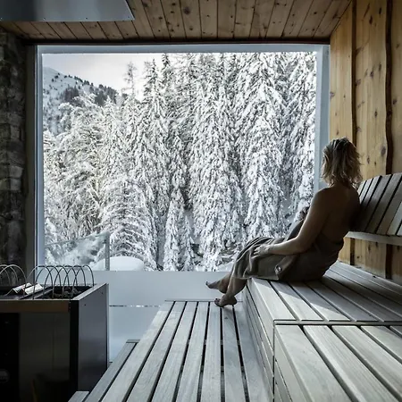 Mooser Hotel